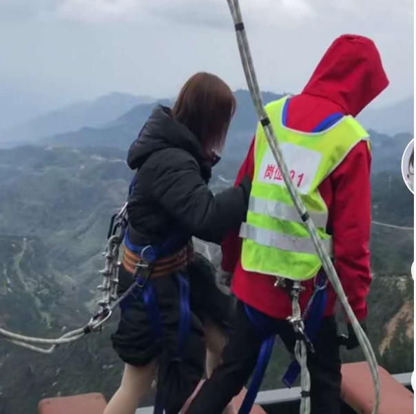 張家界翼裝飛行事件—景區(qū)不得不提防的高風(fēng)險項(xiàng)目?。?！  