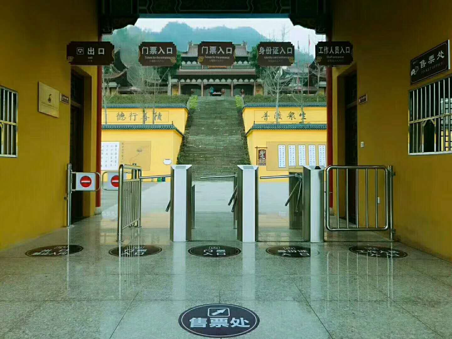 海洋館景區(qū)檢票三輥閘機(jī)讓場(chǎng)館入園更加有序規(guī)范